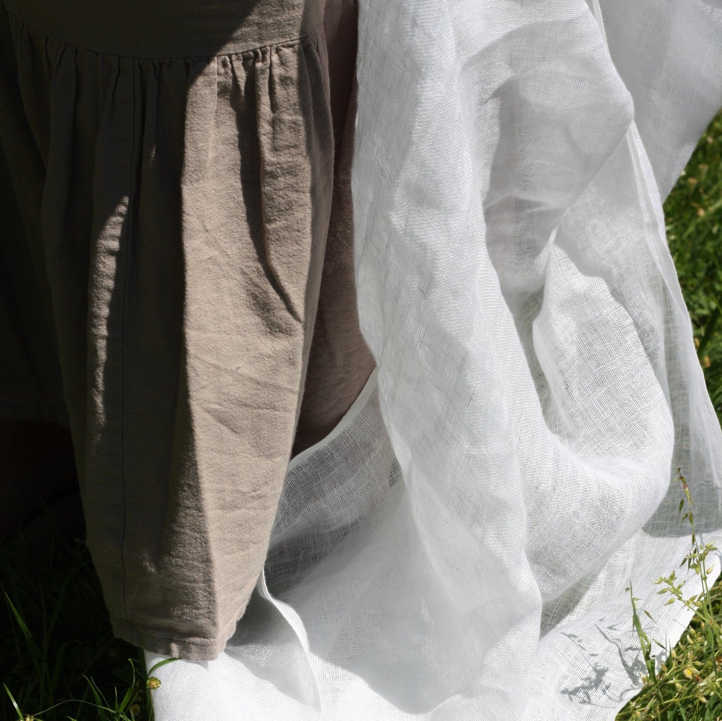Marseille Linen Scarf in White