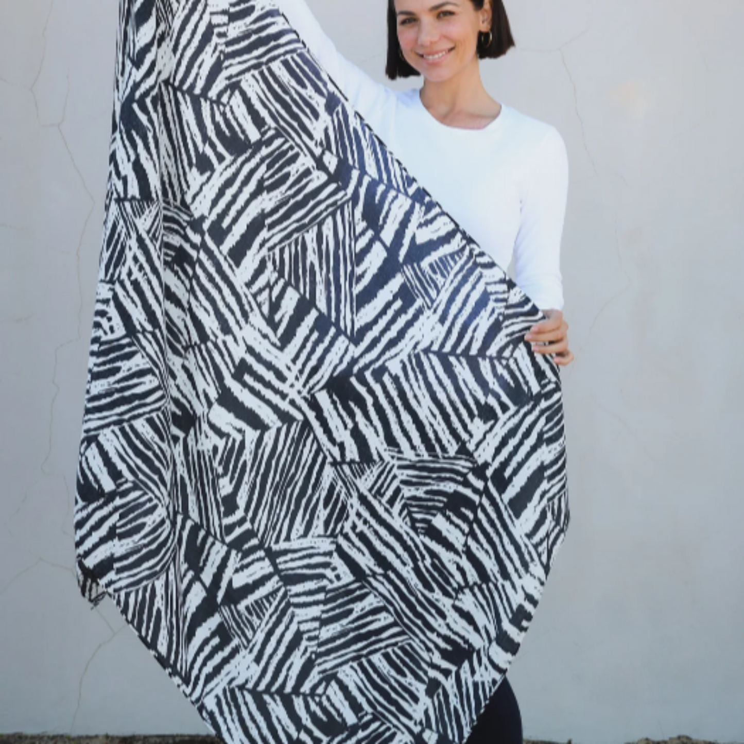 Mirage Black and White Scarf